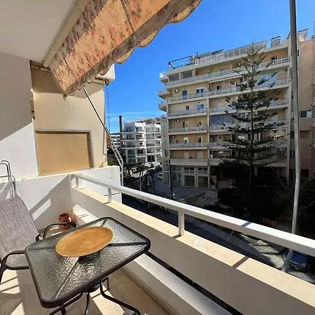 Marvel In The Centre *