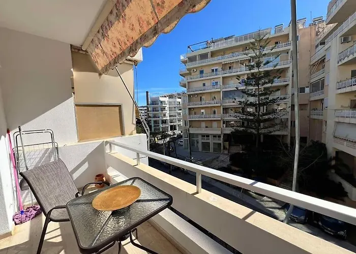 Marvel In The Centre *