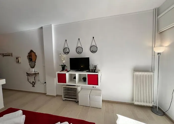 Marvel In The Centre *